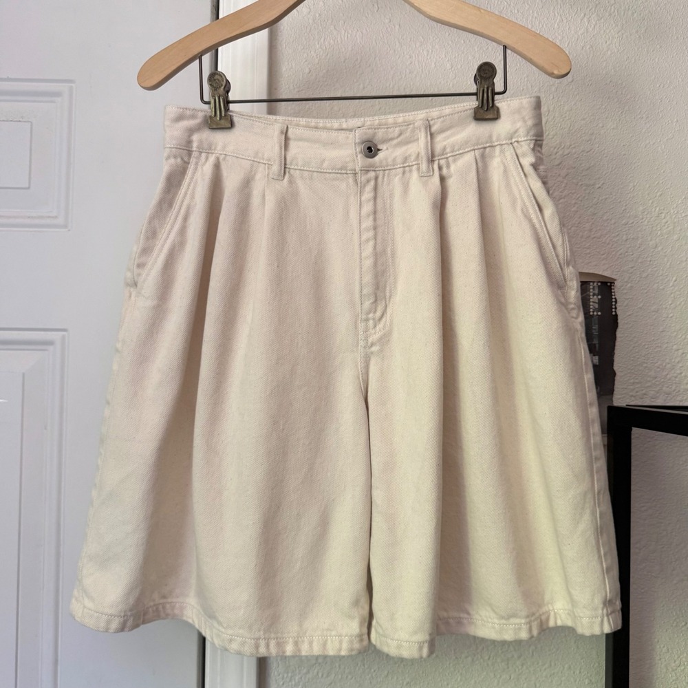 NWOT KOTN off white denim organic cotton high rise pleated front Bermuda shorts
